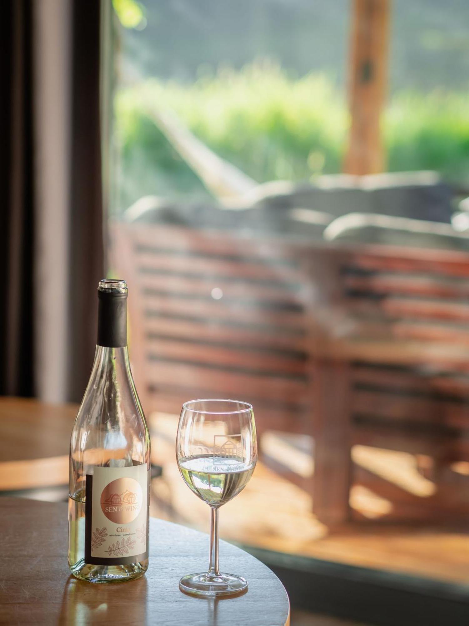 Sen I Wino, Domki Na Winnicy Ze Strefa Spa Żywiec Exterior foto