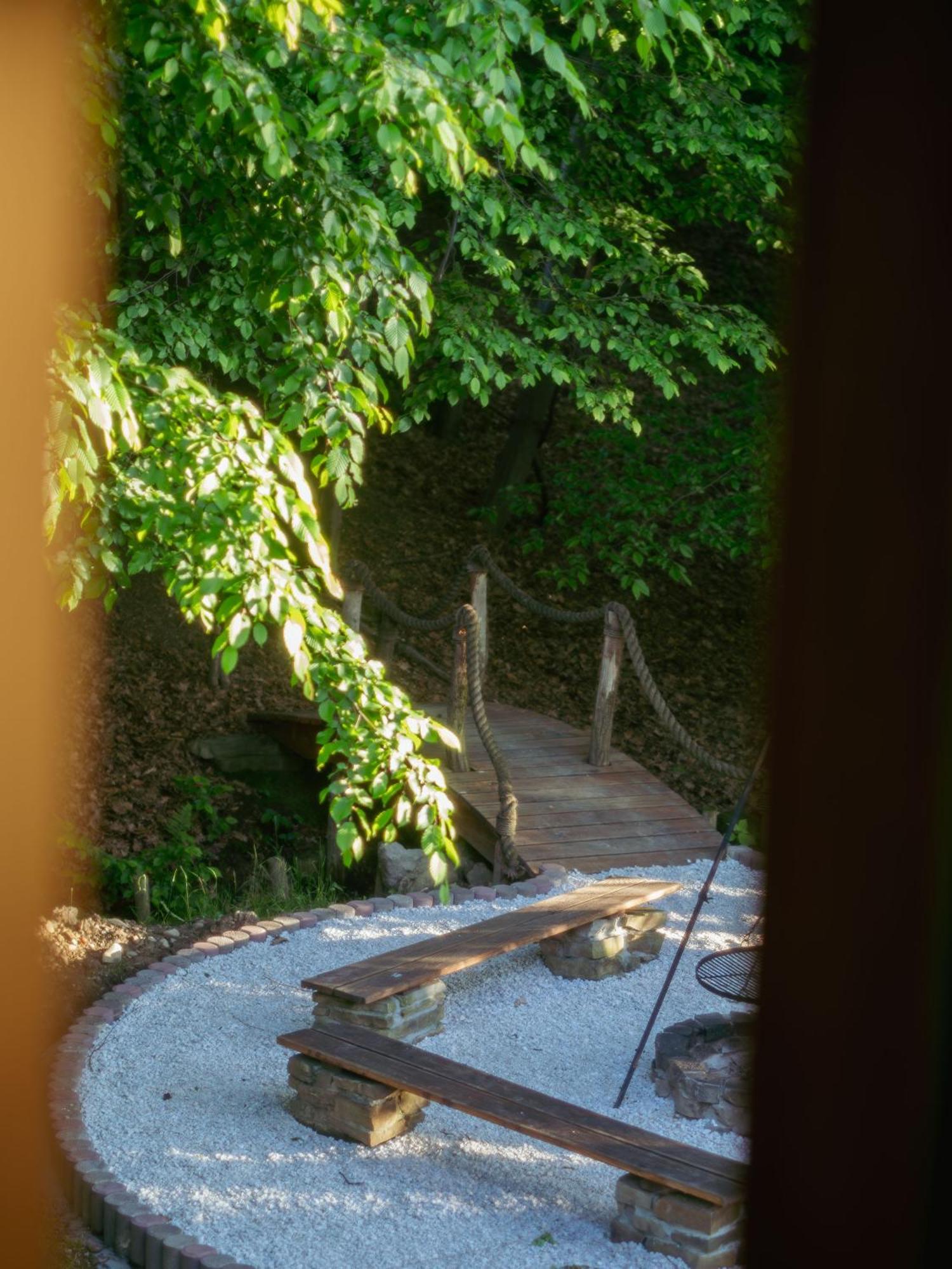 Sen I Wino, Domki Na Winnicy Ze Strefa Spa Żywiec Exterior foto